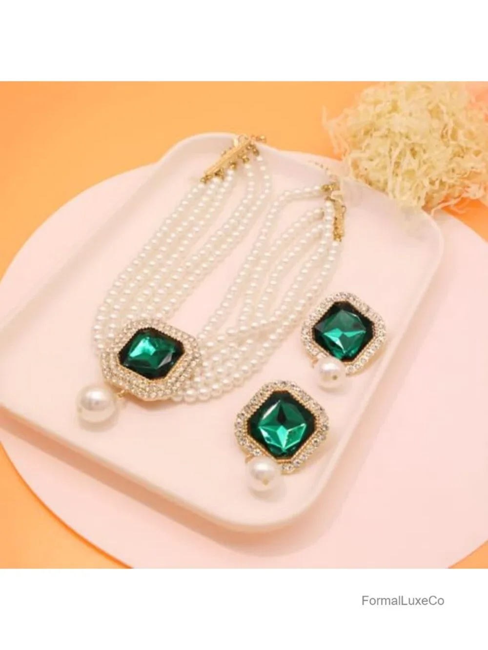 Simulated Pearl Choker Necklace and Earrings Set Rhinestone Crystal Gold-tone